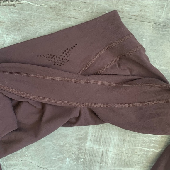 Gymshark X Whitney Simmons V2 Set - Picture 10 of 13